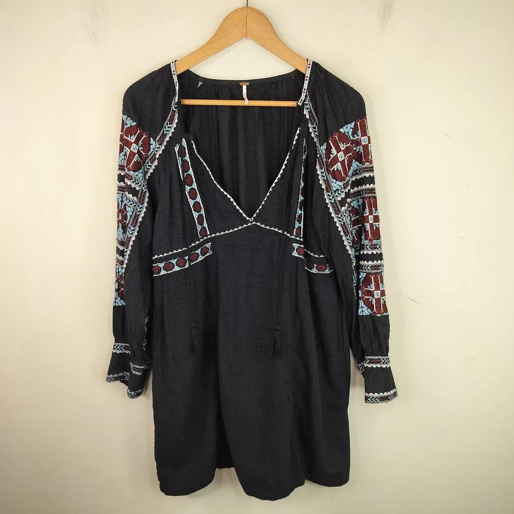Free People Embroidered Mini Dress Womens Small Tasseled V-Neck Boho Black